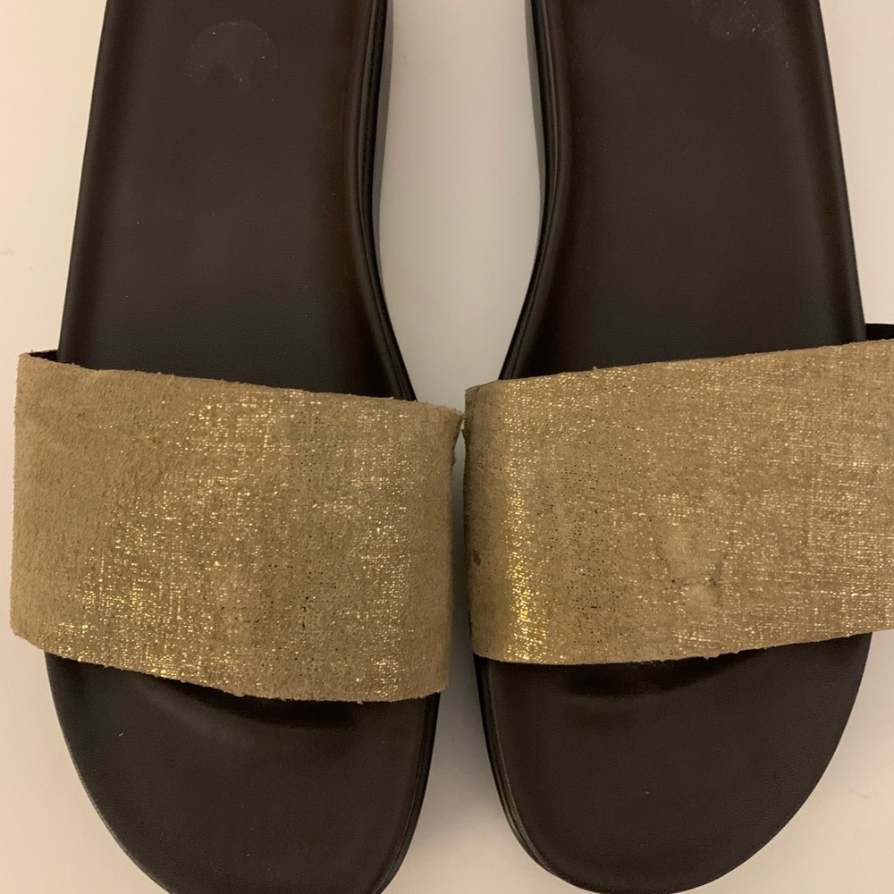 Donald Pliner slides. Size 11